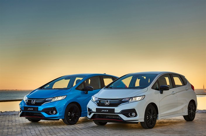 HONDA ODHALILA SVIEŽI VZHĽAD A MOŽNOSŤ VOĽBY NOVÉHO MOTORA PRE JAZZ